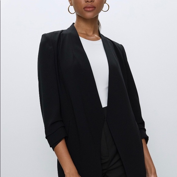 *SOLD* Aritzia Babaton Power Blazer - Picture 2 of 5
